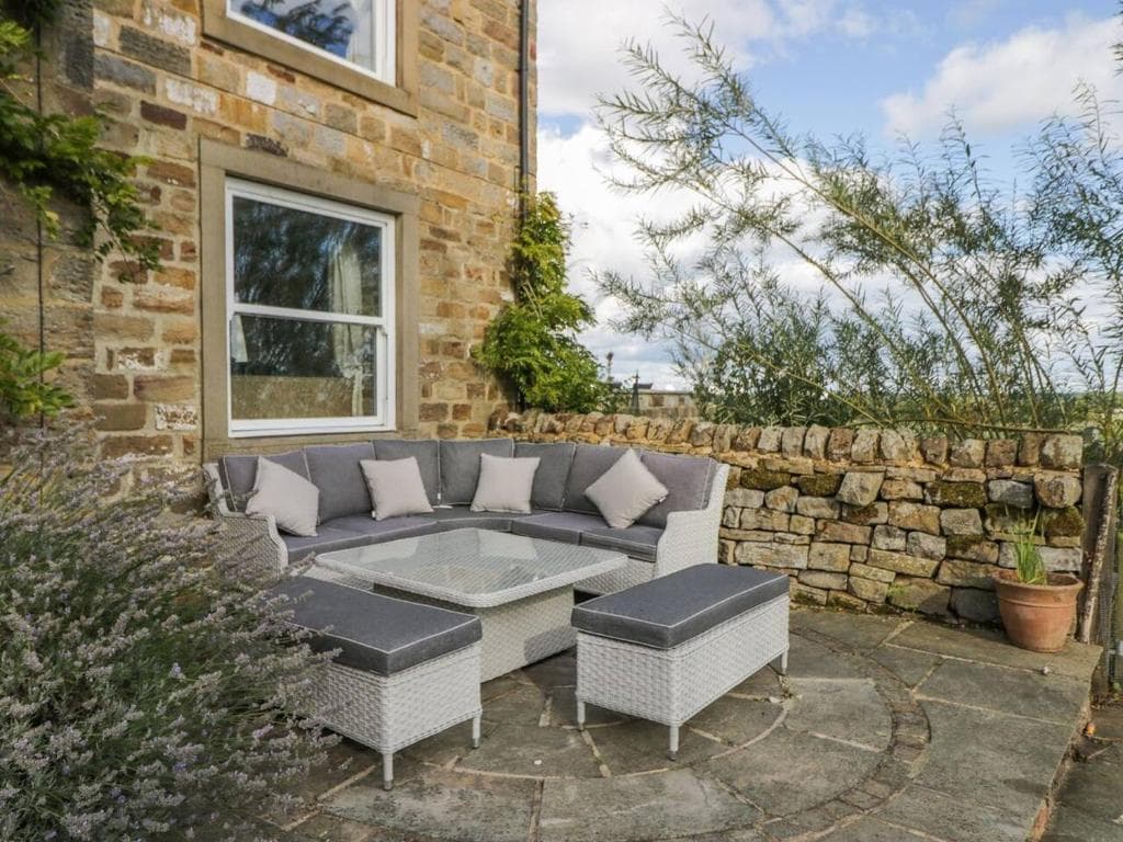 Accommodation at Meagill farmhouse hot tub bbq hut sauna in otley