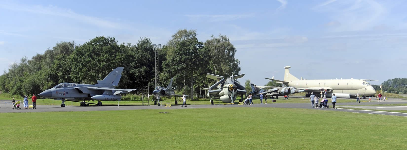 Allied Air Forces Memorial & Yorkshire Air Museum - Attraction in sutton upon derwent