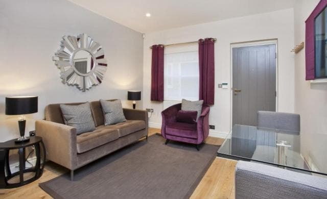 Accommodation at Bootes Cottage in york