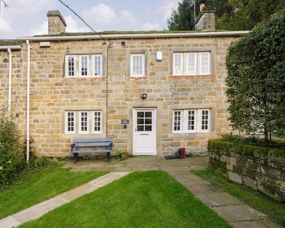 Accommodation at Carr Cottage in harewood