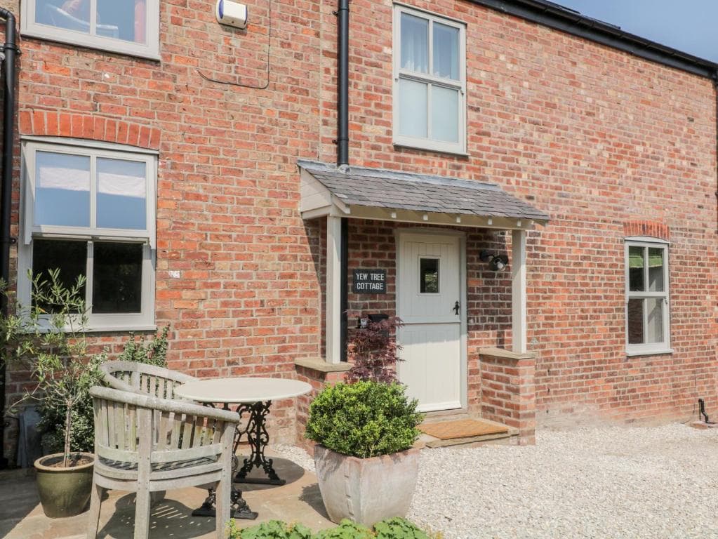 Accommodation at Yew Tree Cottage in south newbald