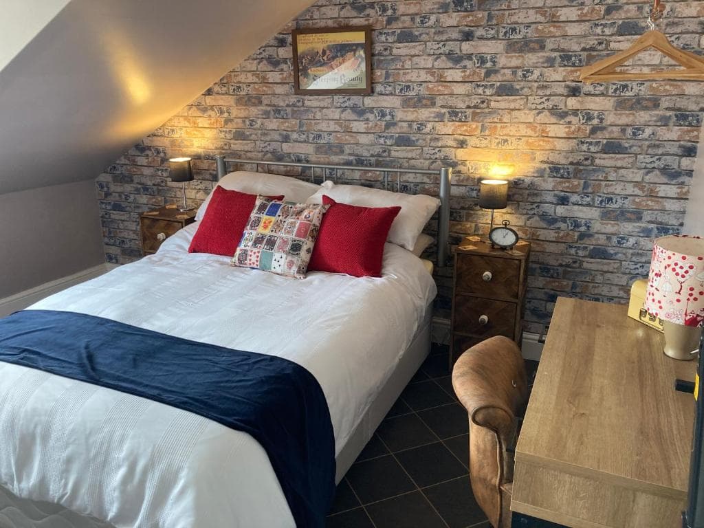 Accommodation at Trafalgar Retreat in scarborough