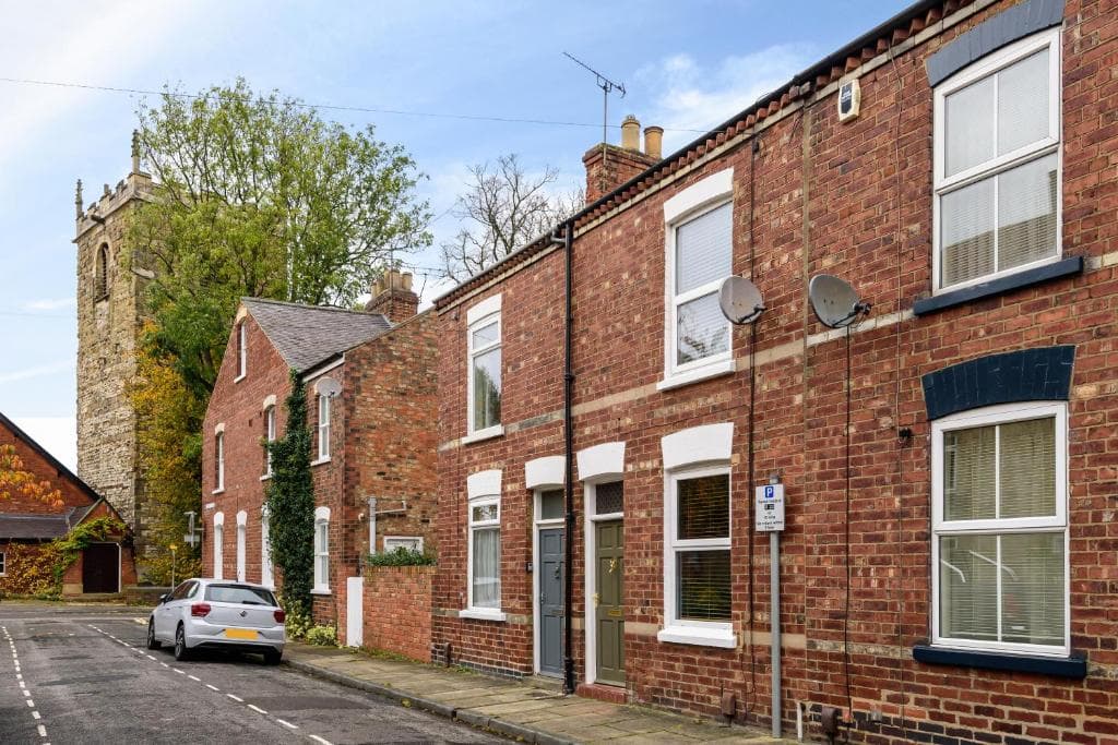 Accommodation at The Drey - Modern cottage for four in York Centre in york