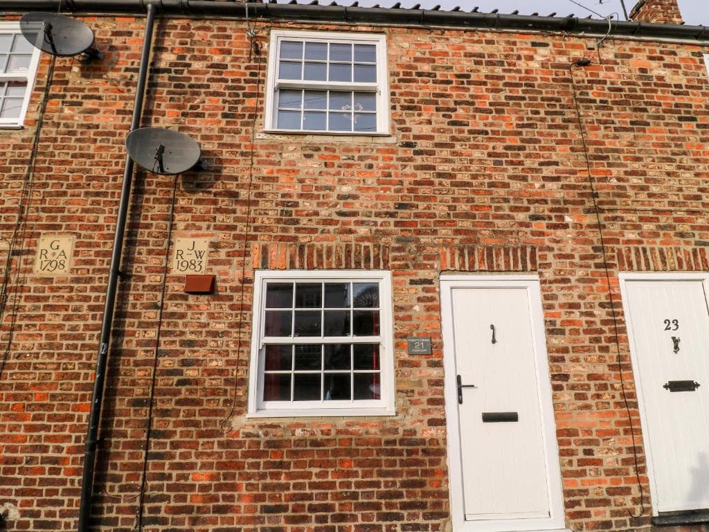 Accommodation at Keepers Cottage, 21 Coppergate in nafferton