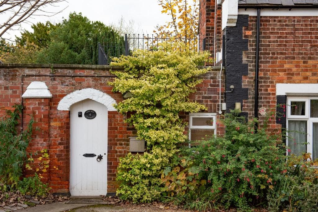 Accommodation at Chocbox Cottage - 2 bedroom chocbox cottage with hottub and log fire in pocklington