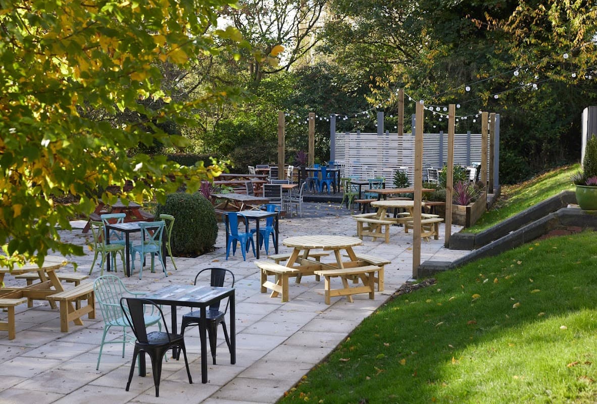 Dining at Holmfield Arms in alverthorpe