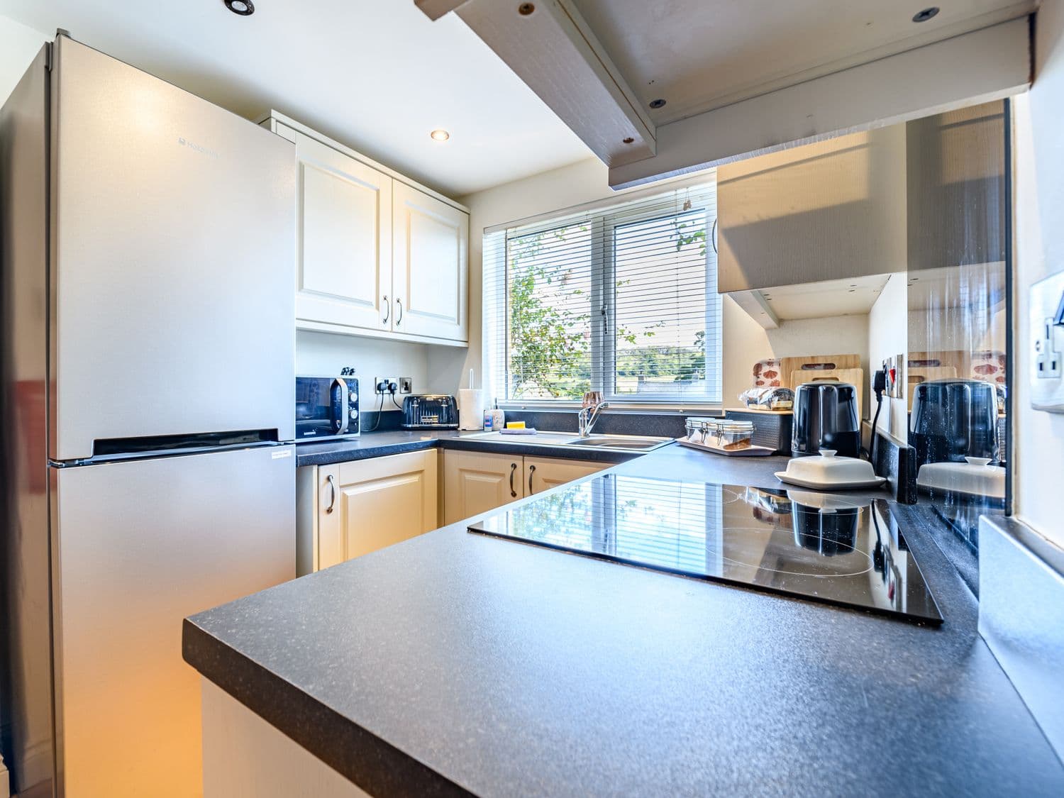 2 Orchard Leigh — photo 4