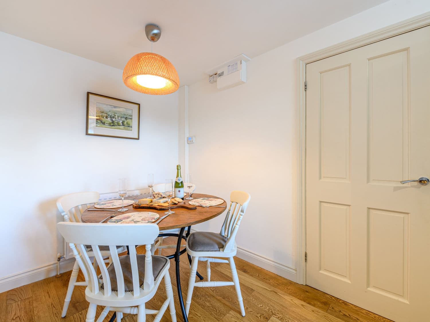 2 Orchard Leigh — photo 6