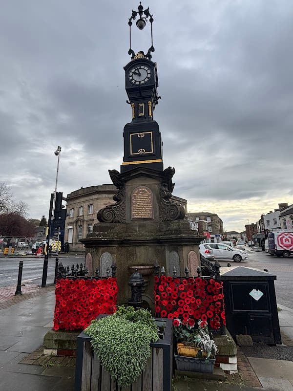 Heckmondwike Fountain Clock - Monuments in batley