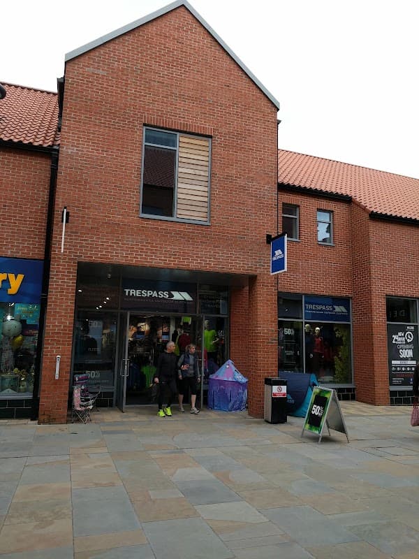 Trespass - Sports Shops in beverley