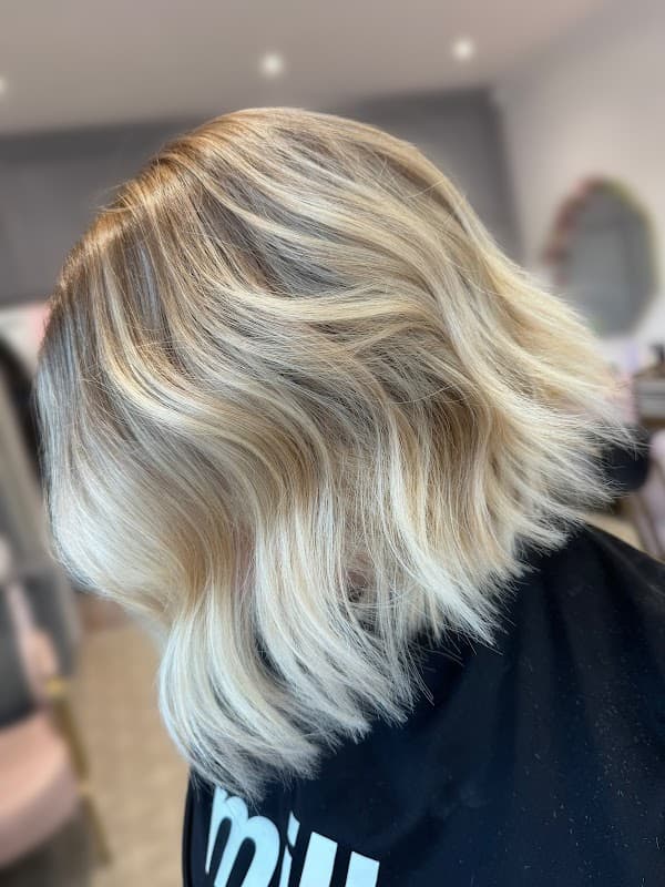 Astra Hair - Hair Salons in brighouse