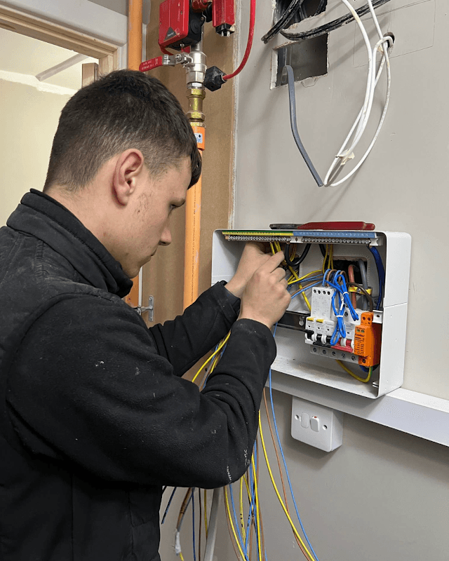 Xpert Electrical - Electricians in brighouse