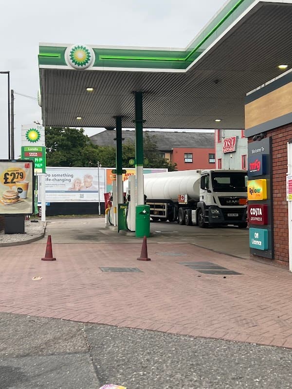 bp - Petrol Stations in carbrook