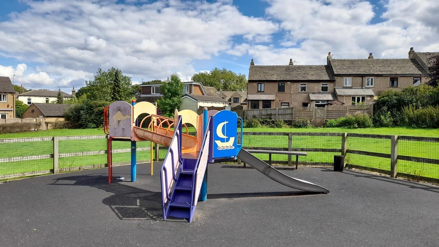 Moorside Playground - Playgrounds in cleckheaton