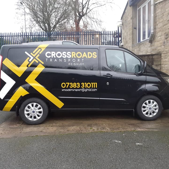 Crossroads transport - Couriers in cross roads