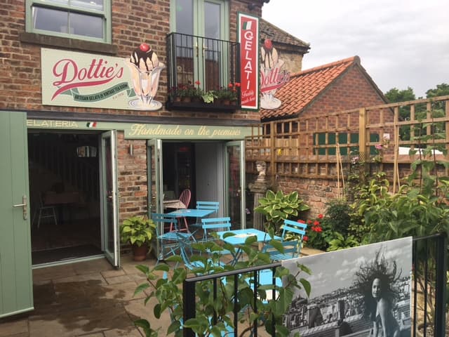 Cafe Dottie's Gelato in pickering