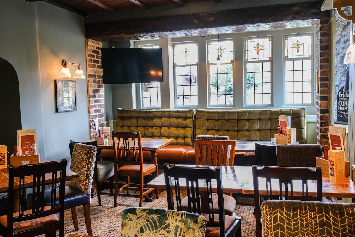 Dining at The Rising Sun in greenhill