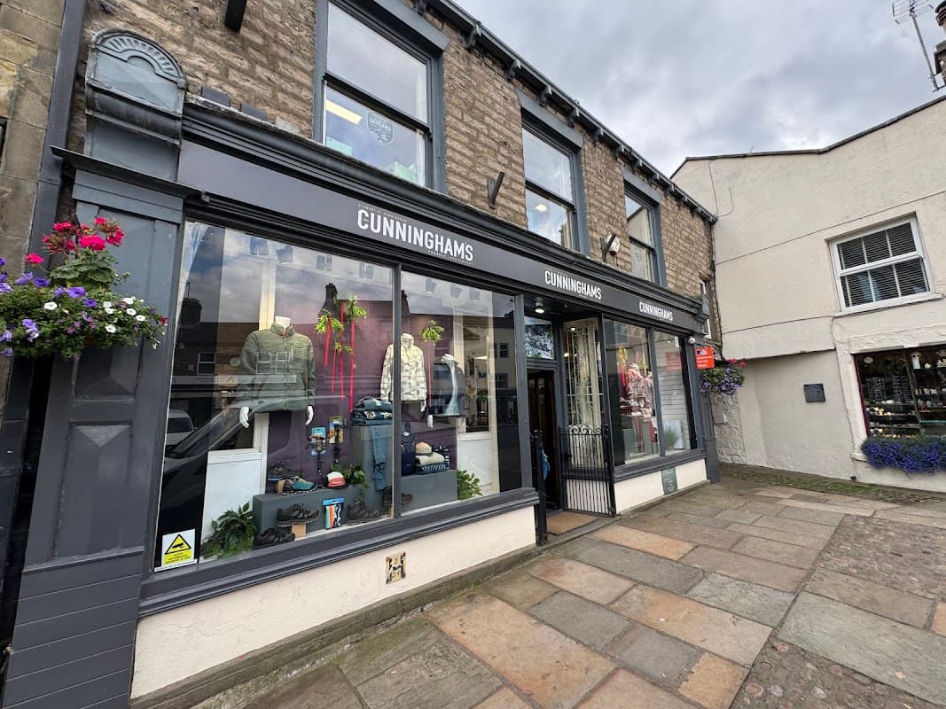Cunninghams - Clothes Shops in hawes