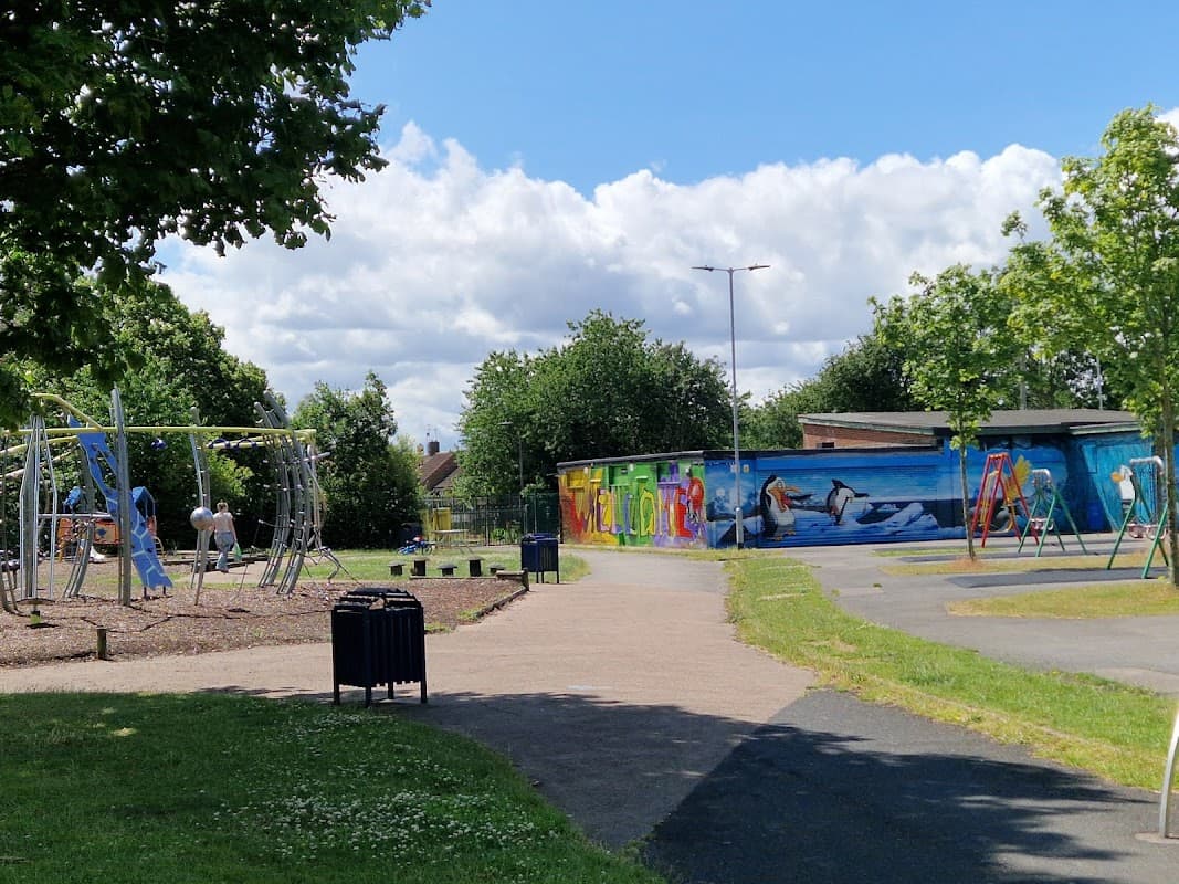 Alderman Kneeshaw Park - Park in hull