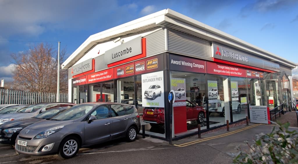 Luscombe Motors - Car Dealers in hunslet