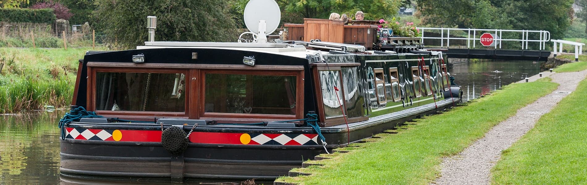 Accommodation at Lady Teal Hotel Boat in leeds