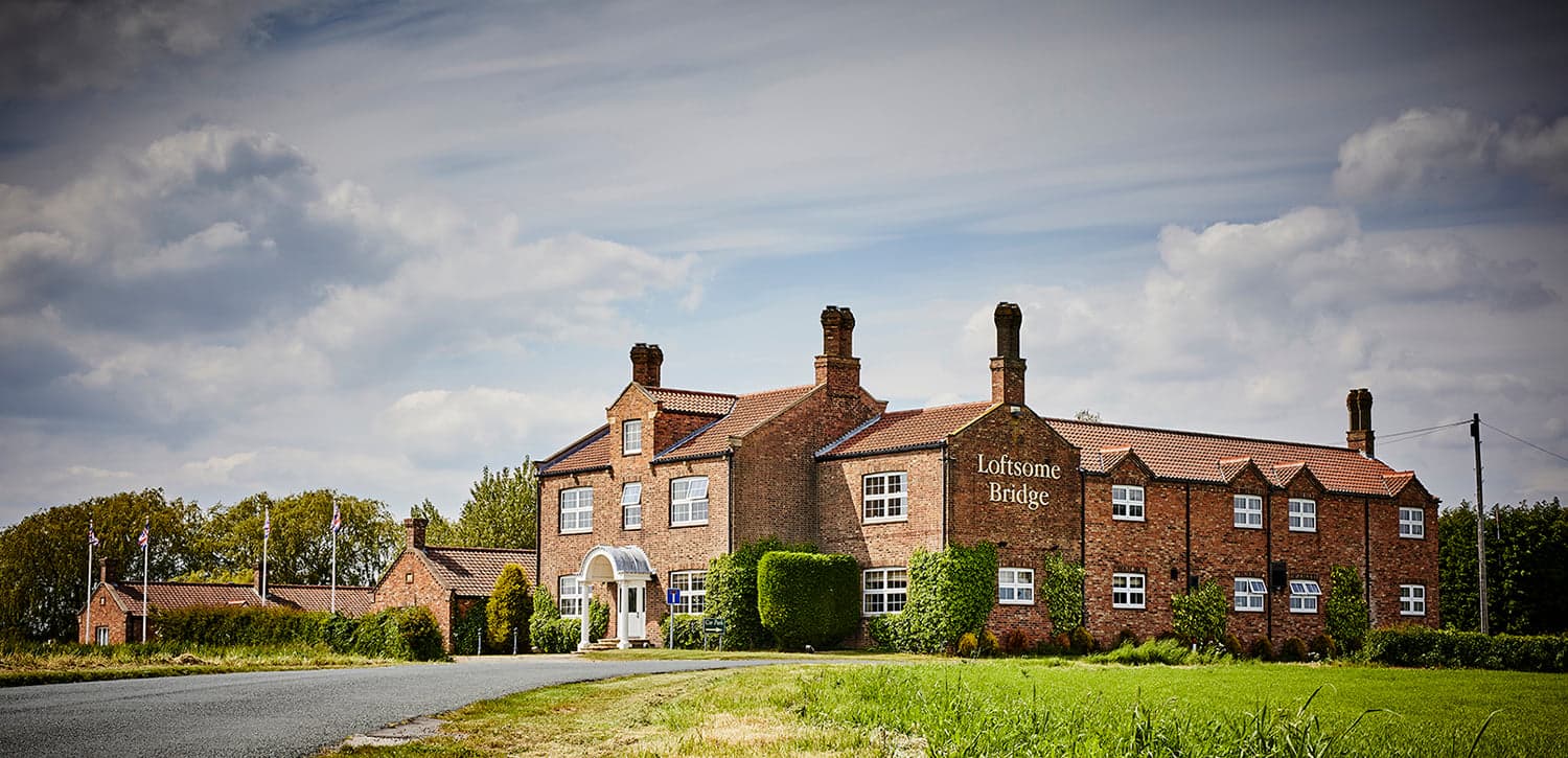 Accommodation at Loftsome Bridge Hotel in hemingbrough