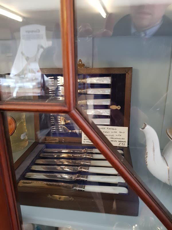 Greyhound Antiques - Antique Shops in malton
