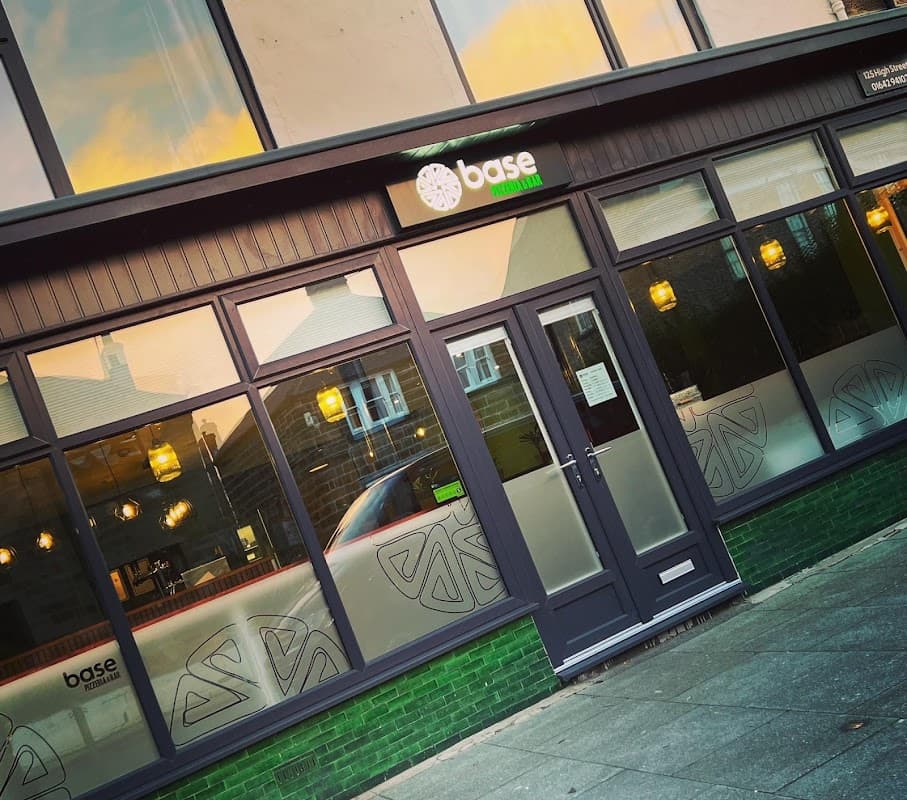 Dining at Base Pizzeria & Bar in marske