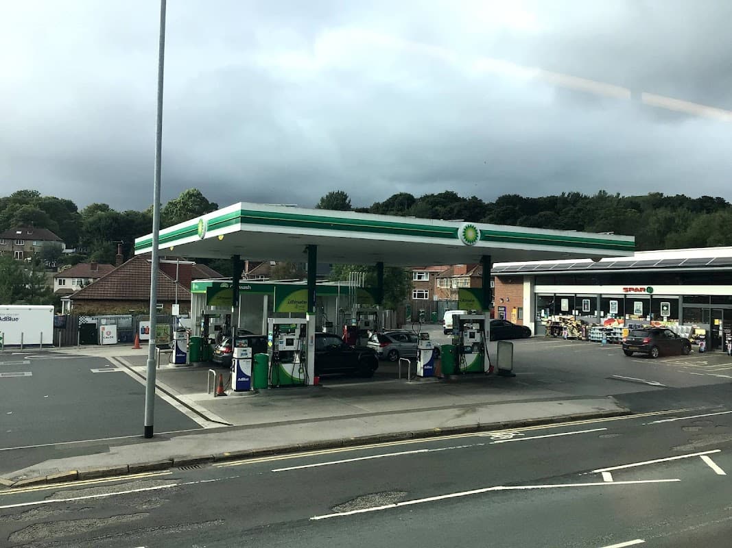 bp - Petrol Stations in moortown