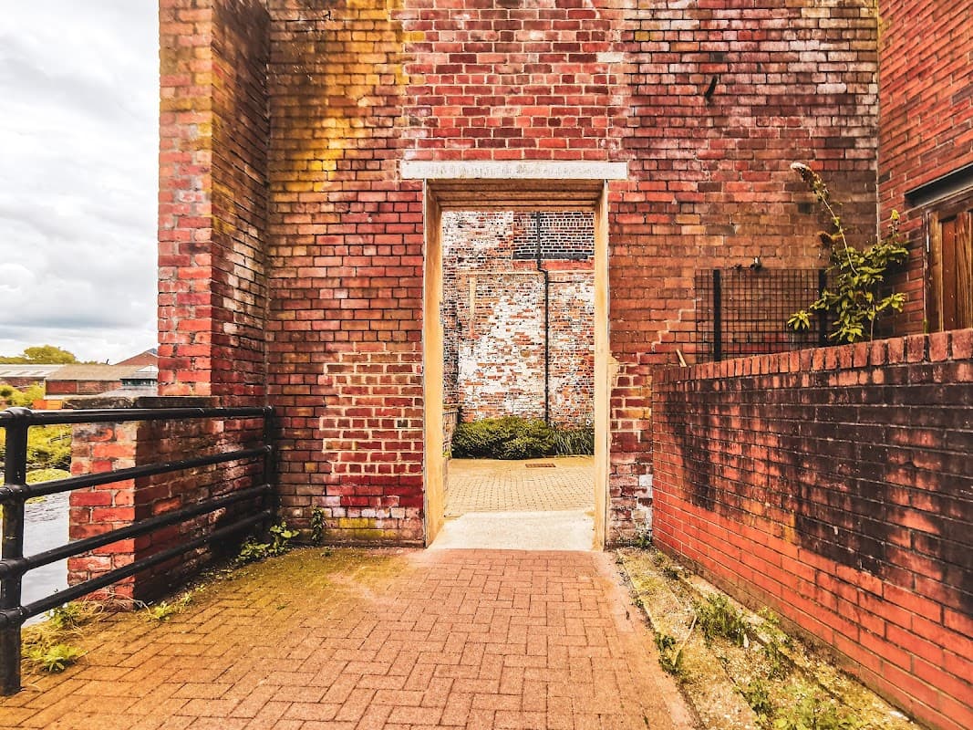 Finchyβs Hole - Park in neepsend