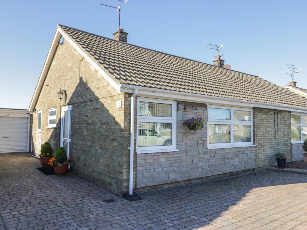 Picture of Tarn Lodge with Hot Tub|a Self Catering in York|