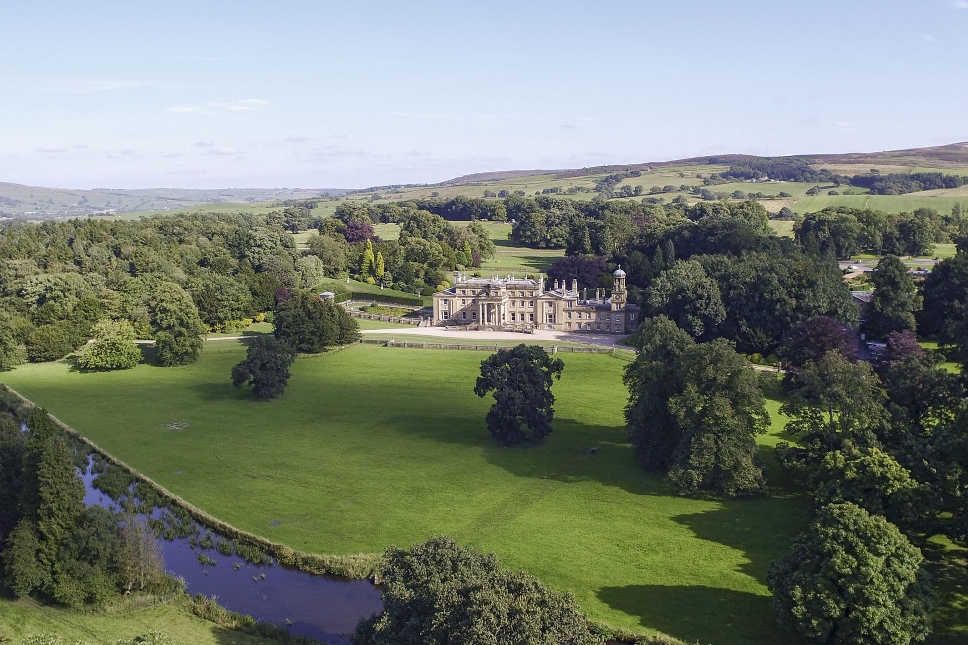 |Picture of Hex Hotel at Yorkshire Wildlife Park|a Hotel in Doncaster|