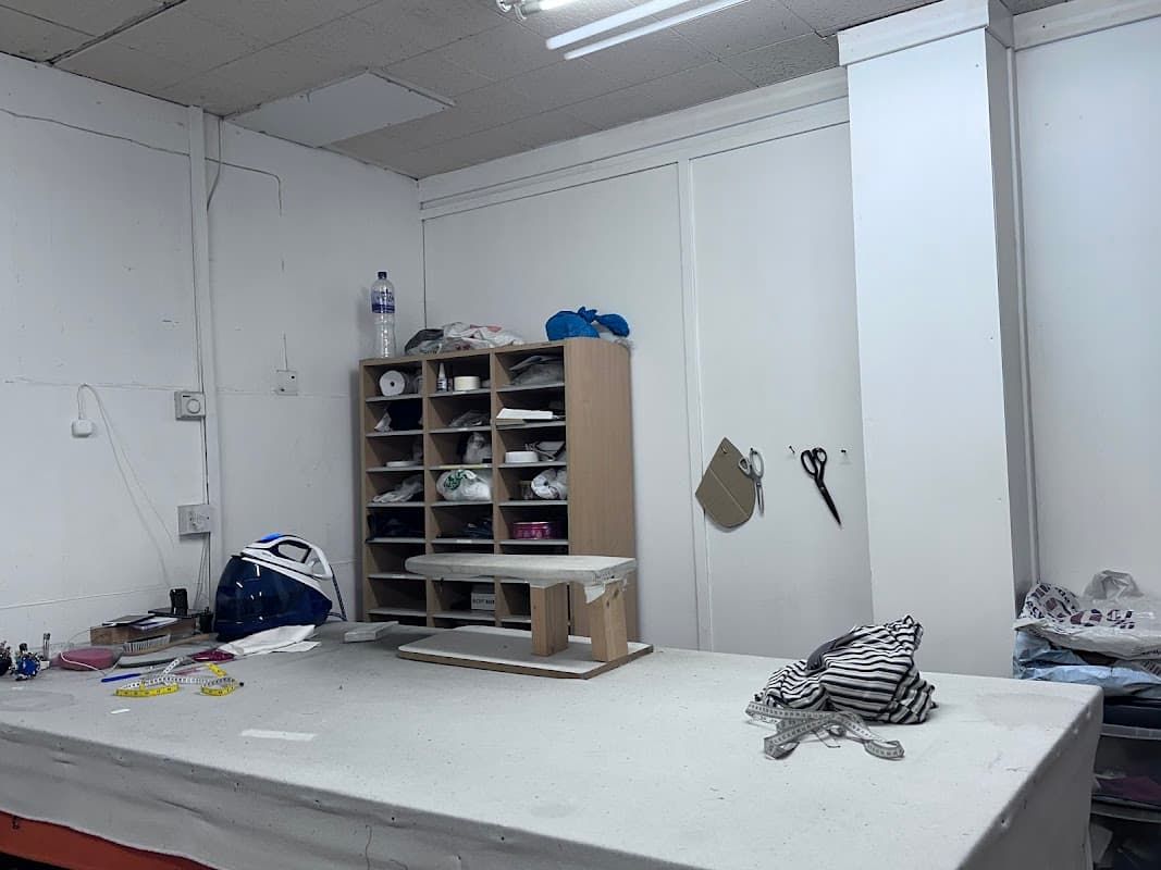 Gold Queen Stitch Tailors - Tailors in redcar