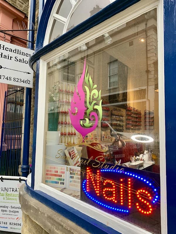 SIAM NAILS Studio - Beauty Salons in richmond