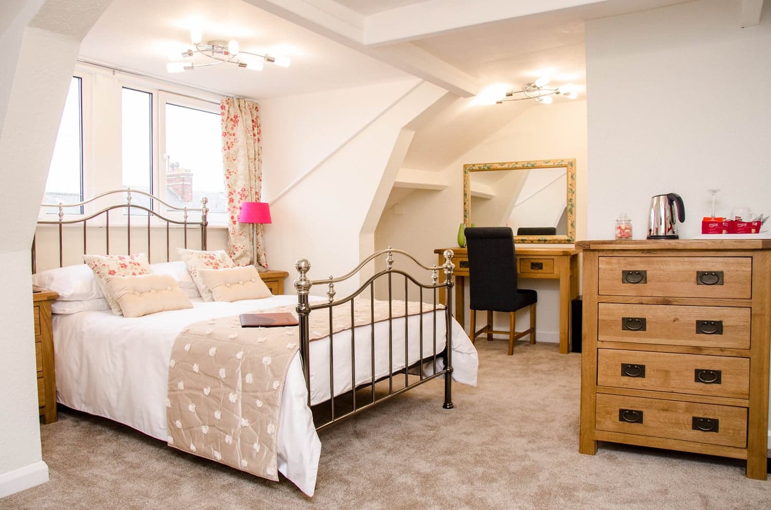 Accommodation at Rosslyn House in whitby