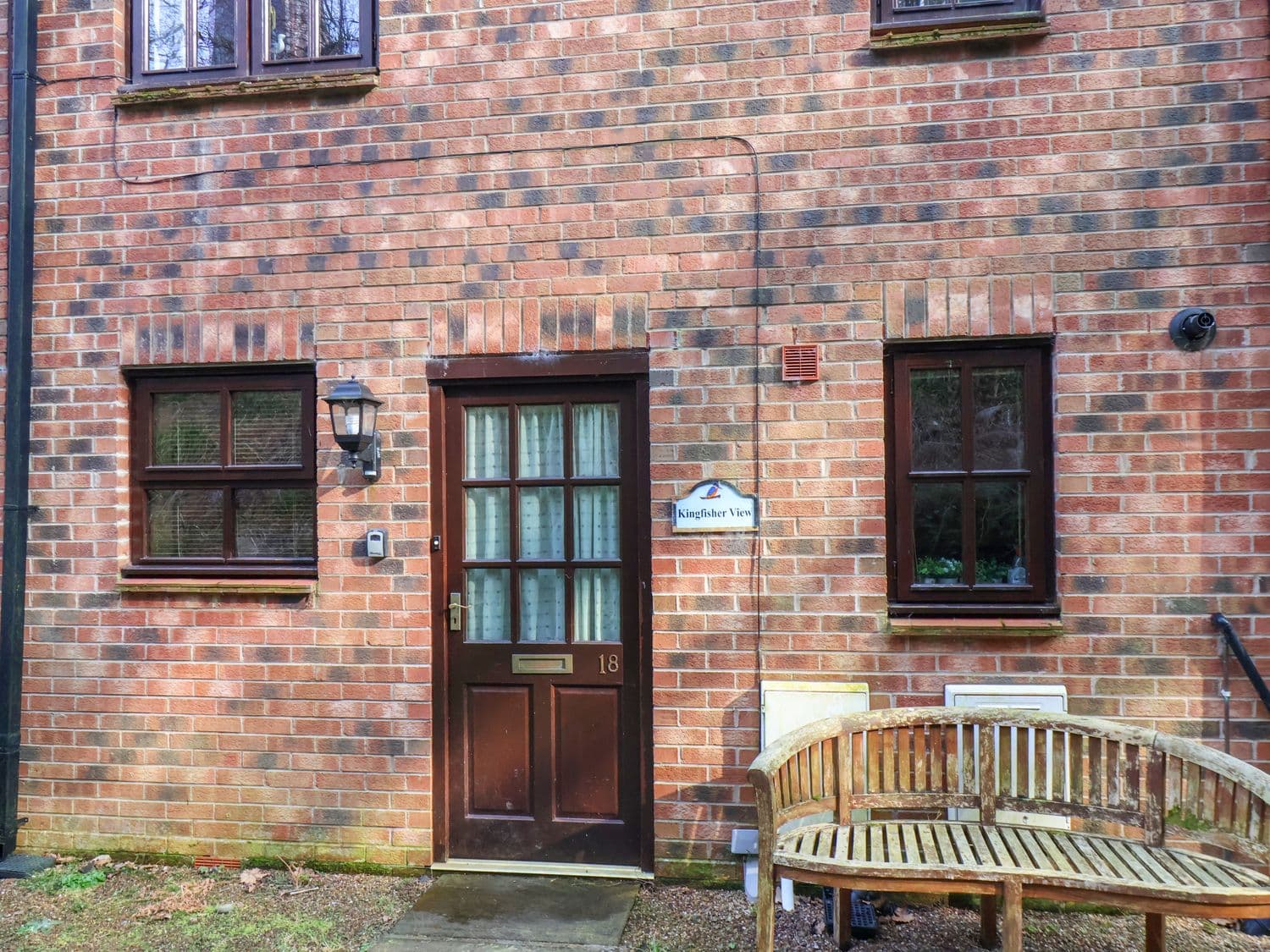 No.18 Riverside Walk (Kingfisher) — photo 3