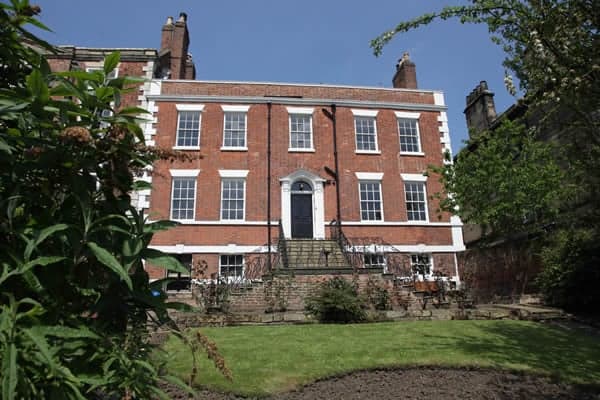 Accommodation at Thistlebank Townhouse Whitby in whitby railway station
