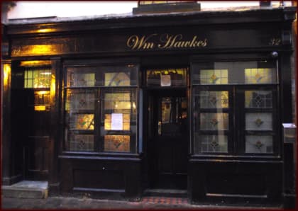 Pub WM Hawkes in hull