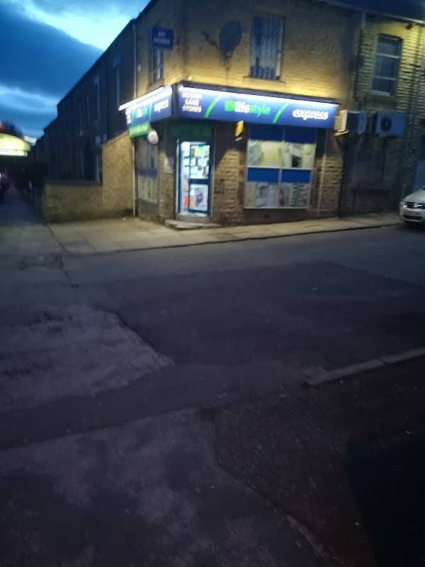 Hough Lane Stores Ltd - Corner Shops in wombwell