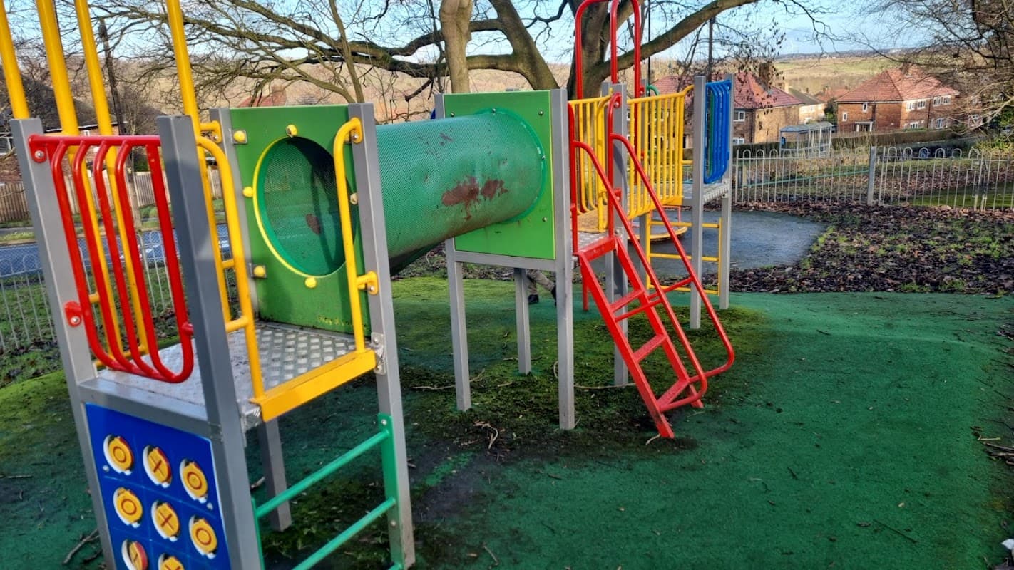 Rainbow Park Playground - Playgrounds in woodhouse
