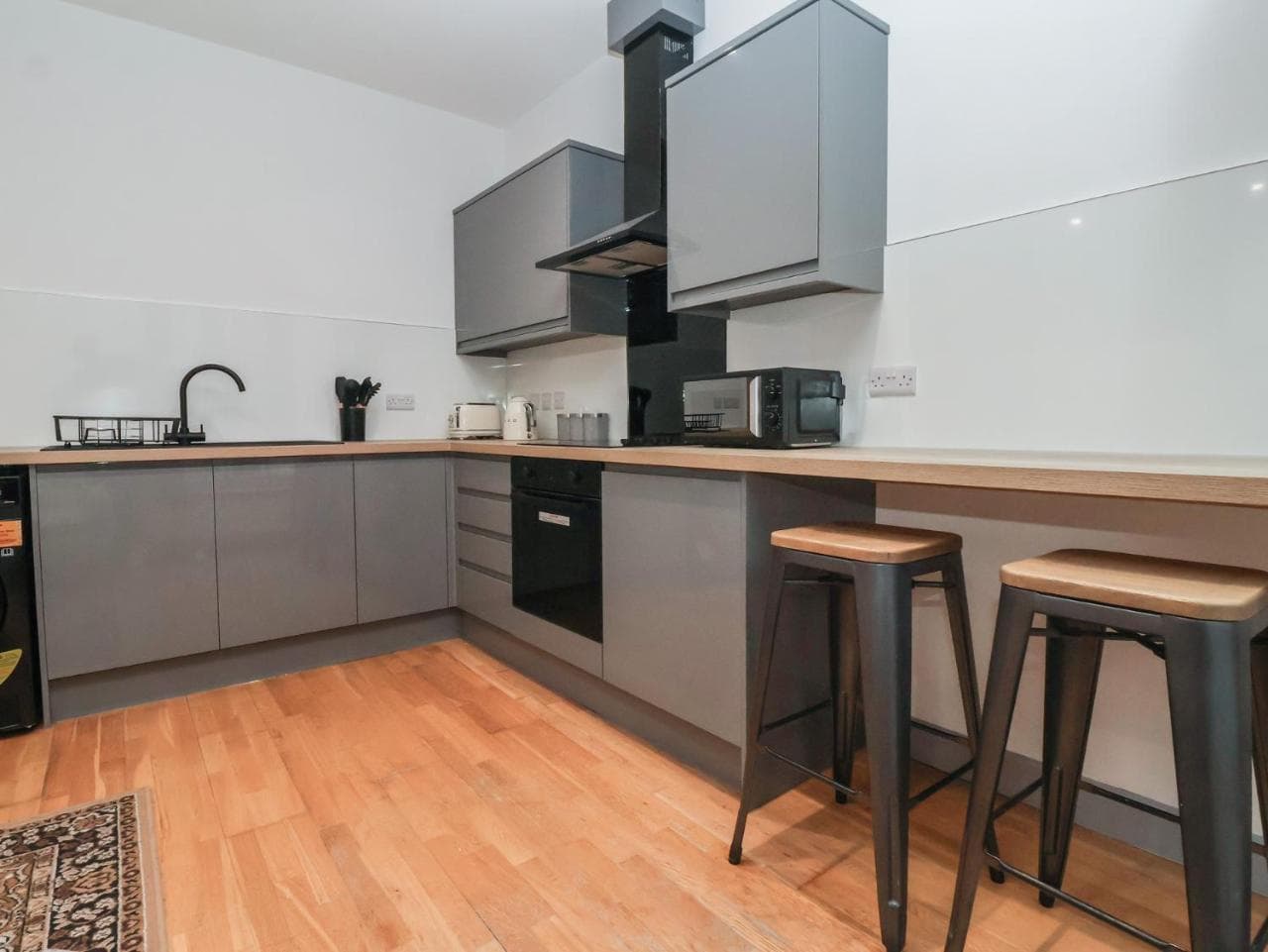 Apartment 9 — photo 8