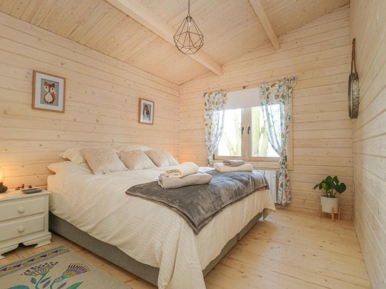 Gardener's Lodge — photo 2