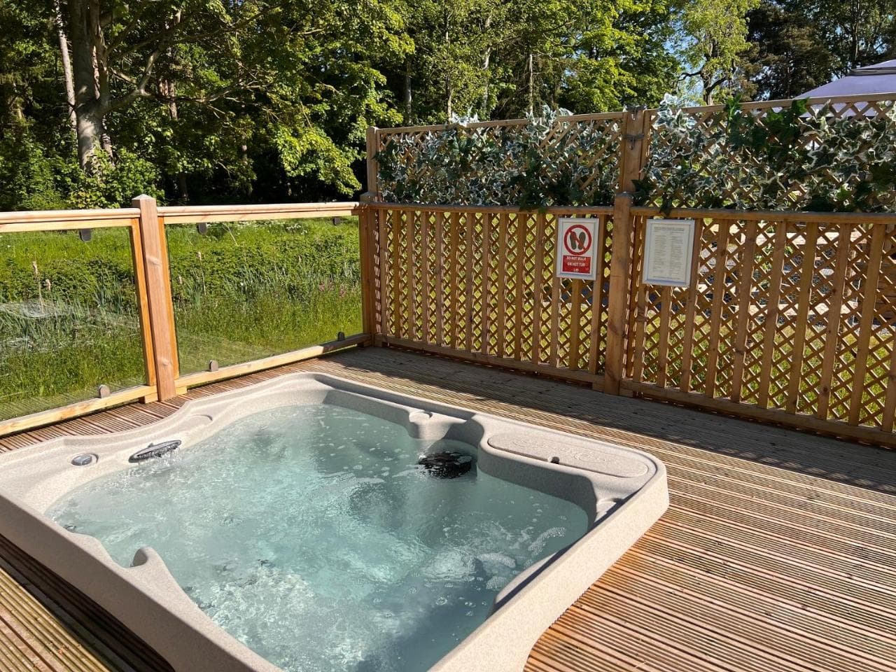 Hollicarrs - Dragonfly Lodge — photo 3