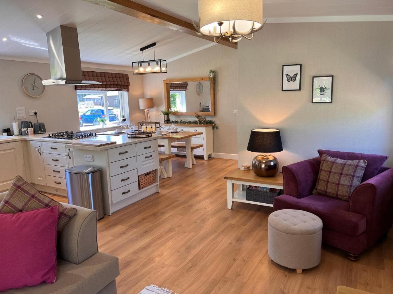 Hollicarrs - Dragonfly Lodge — photo 8