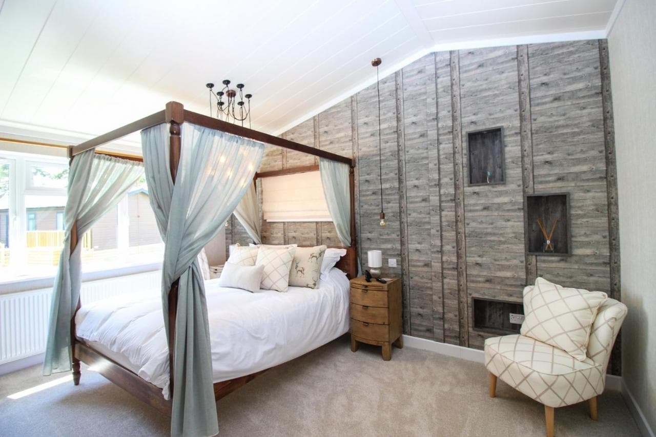 Hollicarrs - Kingfisher Lodge, York, Yorkshire