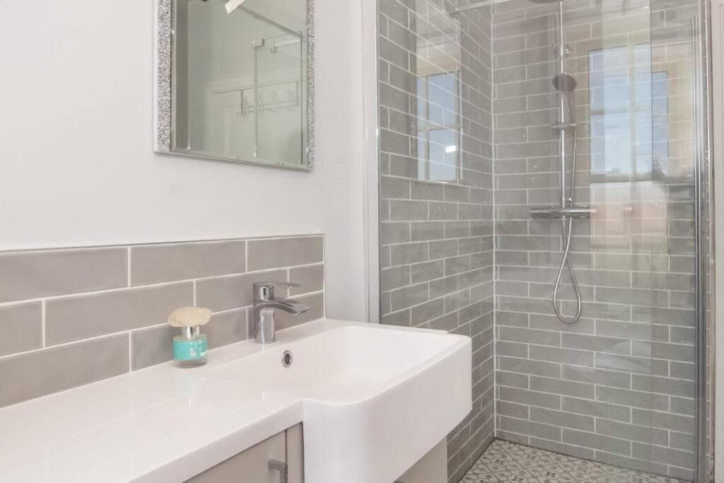Station view apartment — photo 4