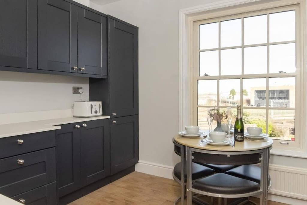 Station view apartment — photo 7