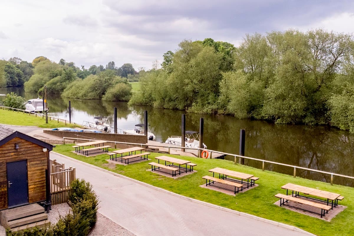 The Riverfront York - Campsite in york