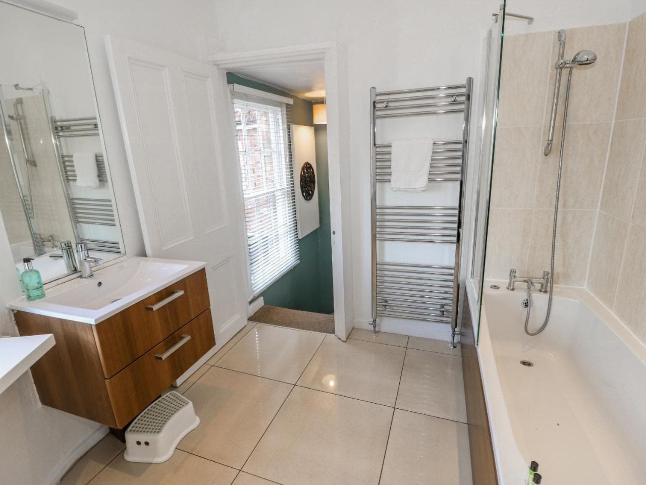 The Townhouse — photo 3