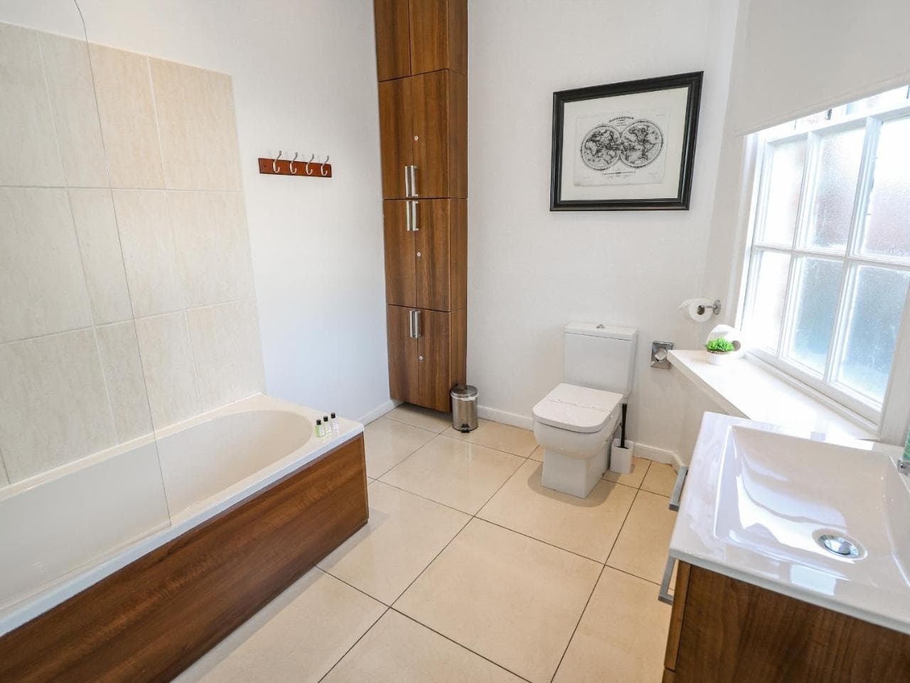 The Townhouse — photo 8